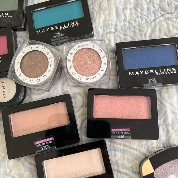 EYESHADOW COLLECTION BUNDLE MUST GO - Picture 2 of 8